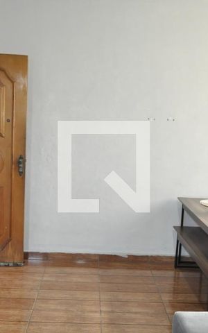 Apartamento para alugar com 77m², 2 quartos e sem vaga