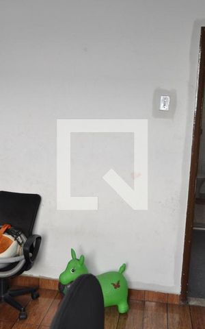 Apartamento para alugar com 77m², 2 quartos e sem vaga
