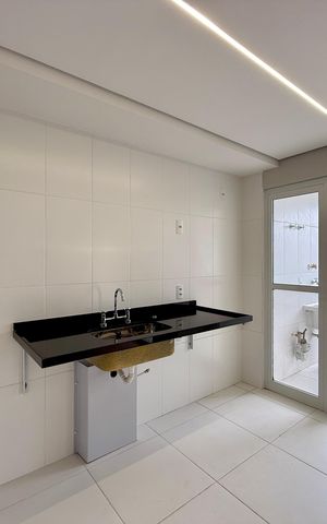 Apartamento para alugar com 109m², 3 quartos e 2 vagasCozinha