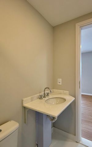 Apartamento para alugar com 109m², 3 quartos e 2 vagasBanheiro Social 