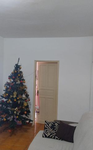 Casa à venda com 201m², 3 quartos e 3 vagas Casa à venda com 201m², 3 quartos e 3 vagasSala