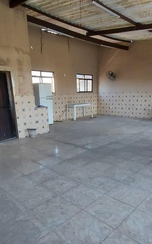 Casa à venda com 240m², 3 quartos e 1 vaga Casa à venda com 240m², 3 quartos e 1 vagaSalão