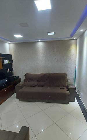 Casa à venda com 240m², 3 quartos e 1 vaga Casa à venda com 240m², 3 quartos e 1 vagaSala