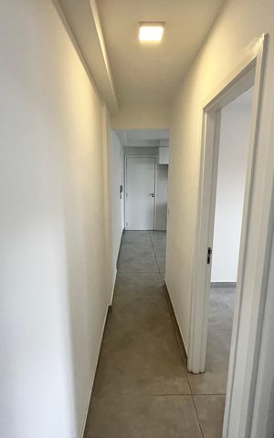 Apartamento à venda com 42m², 2 quartos e sem vaga Apartamento à venda com 42m², 2 quartos e sem vagaCorredor