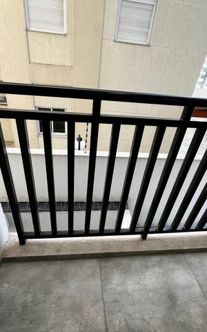 Apartamento à venda com 42m², 2 quartos e sem vaga Apartamento à venda com 42m², 2 quartos e sem vagaVaranda