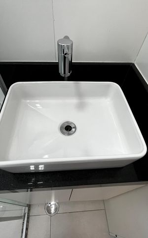 Apartamento à venda com 42m², 2 quartos e sem vaga Apartamento à venda com 42m², 2 quartos e sem vagaBanheiro Social