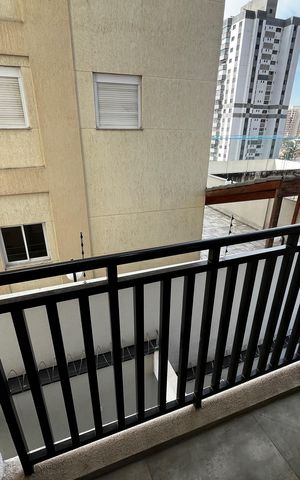 Apartamento à venda com 42m², 2 quartos e sem vaga Apartamento à venda com 42m², 2 quartos e sem vagaVaranda