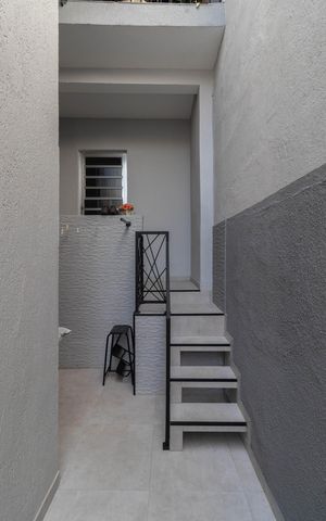 Casa à venda com 185m², 2 quartos e 2 vagas Casa à venda com 185m², 2 quartos e 2 vagasCorredor