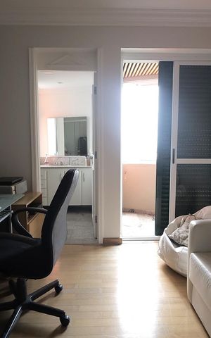 Apartamento à venda com 272m², 4 quartos e 3 vagas Apartamento à venda com 272m², 4 quartos e 3 vagasQuarto Suíte