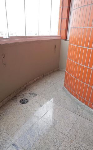 Apartamento à venda com 272m², 4 quartos e 3 vagas Apartamento à venda com 272m², 4 quartos e 3 vagasSacada Suíte 2