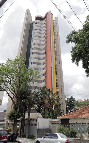 Apartamento à venda com 272m², 4 quartos e 3 vagas Apartamento à venda com 272m², 4 quartos e 3 vagasFachada