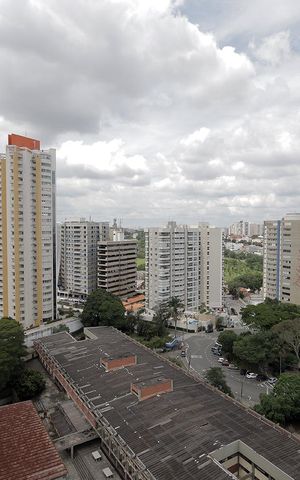 Apartamento à venda com 272m², 4 quartos e 3 vagas Apartamento à venda com 272m², 4 quartos e 3 vagasVista Sacada Suíte 2