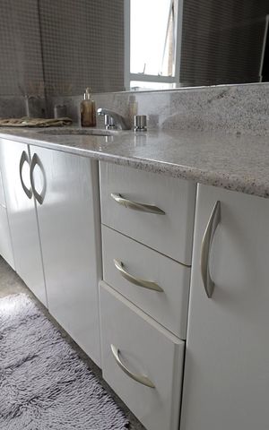 Apartamento à venda com 272m², 4 quartos e 3 vagas Apartamento à venda com 272m², 4 quartos e 3 vagasBanheiro Suíte 2