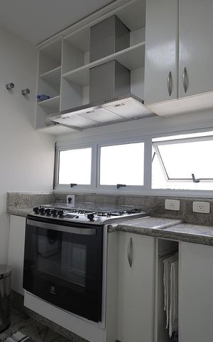 Apartamento à venda com 272m², 4 quartos e 3 vagas Apartamento à venda com 272m², 4 quartos e 3 vagasCozinha