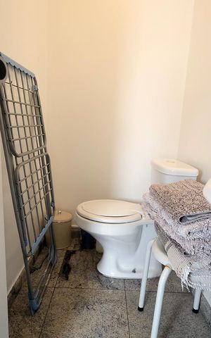 Apartamento à venda com 272m², 4 quartos e 3 vagas Apartamento à venda com 272m², 4 quartos e 3 vagasBanheiro de serviço