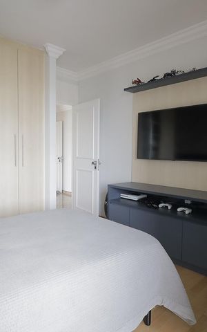 Apartamento à venda com 272m², 4 quartos e 3 vagas Apartamento à venda com 272m², 4 quartos e 3 vagasQuarto 2