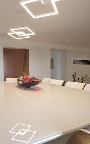 Apartamento à venda com 272m², 4 quartos e 3 vagas Apartamento à venda com 272m², 4 quartos e 3 vagasSala de Jantar