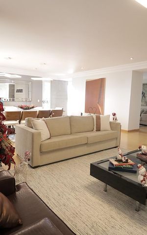 Apartamento à venda com 272m², 4 quartos e 3 vagas Apartamento à venda com 272m², 4 quartos e 3 vagasSala