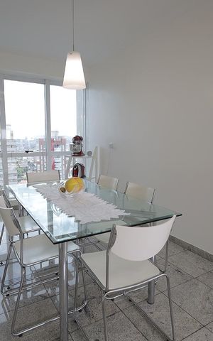 Apartamento à venda com 272m², 4 quartos e 3 vagas Apartamento à venda com 272m², 4 quartos e 3 vagasCozinha