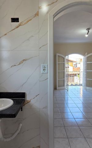 Casa para alugar com 98m², 2 quartos e 2 vagas Casa para alugar com 98m², 2 quartos e 2 vagasBanheiro da Suíte