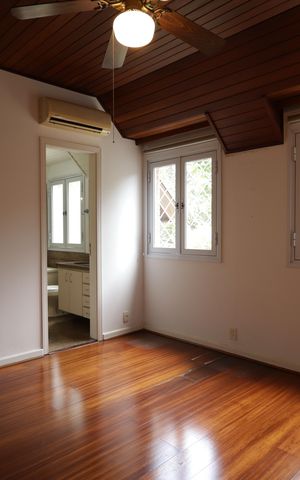 Casa à venda com 715m², 4 quartos e 8 vagasSuíte 3