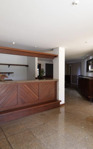 Casa à venda com 715m², 4 quartos e 8 vagasÁrea comum - Salão de Festas