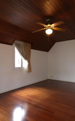 Casa à venda com 715m², 4 quartos e 8 vagasSuíte 1