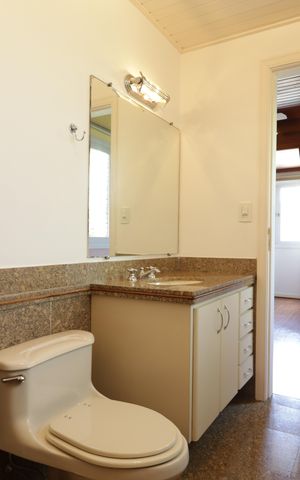 Casa à venda com 715m², 4 quartos e 8 vagasBanheiro da Suíte 4