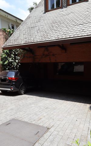 Casa à venda com 715m², 4 quartos e 8 vagasGaragem