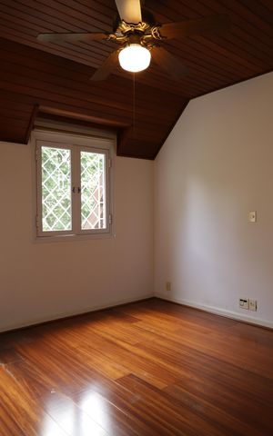 Casa à venda com 715m², 4 quartos e 8 vagasSuíte 3