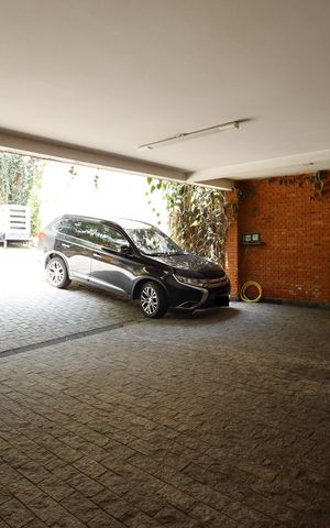 Casa à venda com 715m², 4 quartos e 8 vagasGaragem