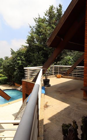 Casa à venda com 715m², 4 quartos e 8 vagasVaranda da Sala