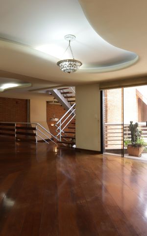 Casa à venda com 715m², 4 quartos e 8 vagasSala de Jantar
