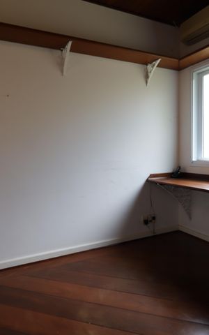 Casa à venda com 715m², 4 quartos e 8 vagasEscritório