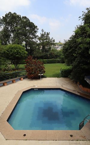 Casa à venda com 715m², 4 quartos e 8 vagasVista da Varanda da Sala de Jantar