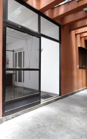 Casa à venda com 715m², 4 quartos e 8 vagasGaragem