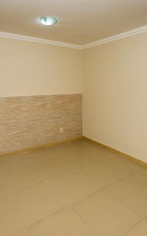 Casa à venda com 110m², 5 quartos e 1 vagaSala