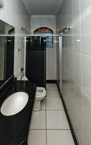Casa à venda com 110m², 5 quartos e 1 vagaBanheiro Social