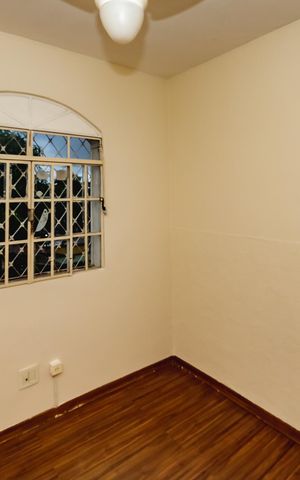 Casa à venda com 110m², 5 quartos e 1 vagaQuarto 2