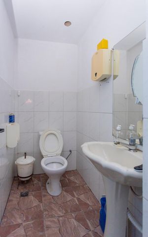 Casa para alugar com 199m², 3 quartos e 1 vagaBanheiro 3