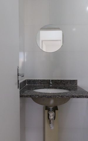 Apartamento para alugar com 45m², 2 quartos e 1 vaga Apartamento para alugar com 45m², 2 quartos e 1 vagaBanheiro
