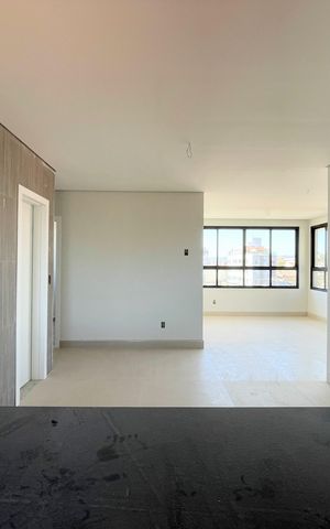 Apartamento à venda com 101m², 4 quartos e 3 vagasSala