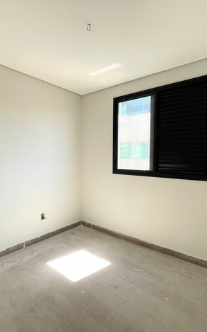 Apartamento à venda com 101m², 4 quartos e 3 vagasQuarto 2