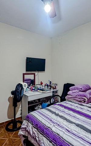 Casa à venda com 195m², 5 quartos e 2 vagasQuarto 2 (Casa 2)