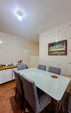 Casa à venda com 195m², 5 quartos e 2 vagasCozinha (Casa 2)