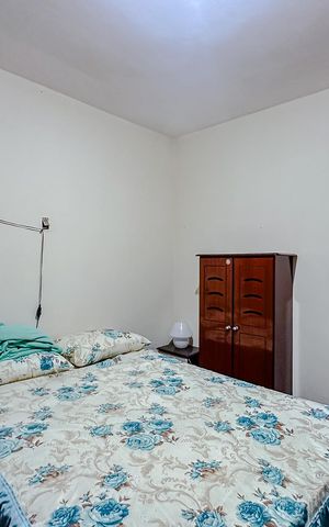 Casa à venda com 195m², 5 quartos e 2 vagasQuarto 3 (Casa 2)