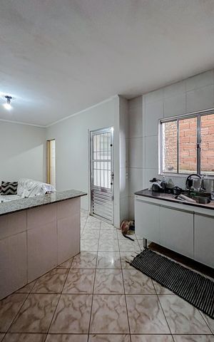 Casa à venda com 195m², 5 quartos e 2 vagasCozinha