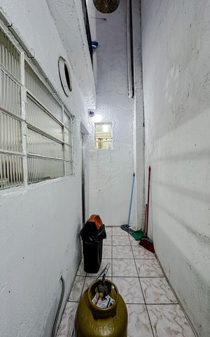 Casa à venda com 195m², 5 quartos e 2 vagasÁrea de Serviço (Casa 2)