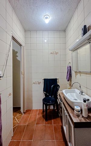 Casa à venda com 195m², 5 quartos e 2 vagasBanheiro (Casa 2)