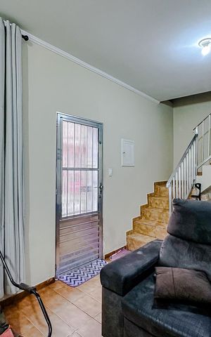 Casa à venda com 195m², 5 quartos e 2 vagasSala (Casa 2)